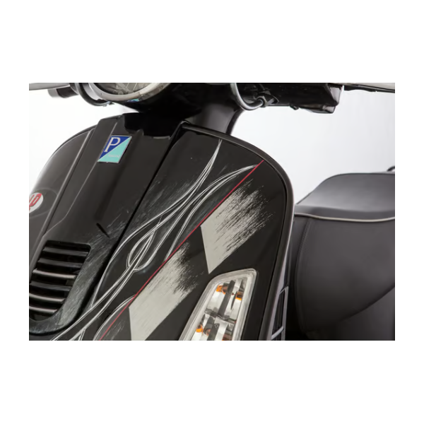 Bordón Embellecedor Derecho Vespa GT, GTS 125-300 -Negro Mate-